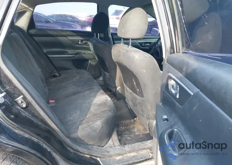 2015 Nissan Altima 2.5 S z USA, uszkodzony, nr VIN 1N4AL3AP2FC582768